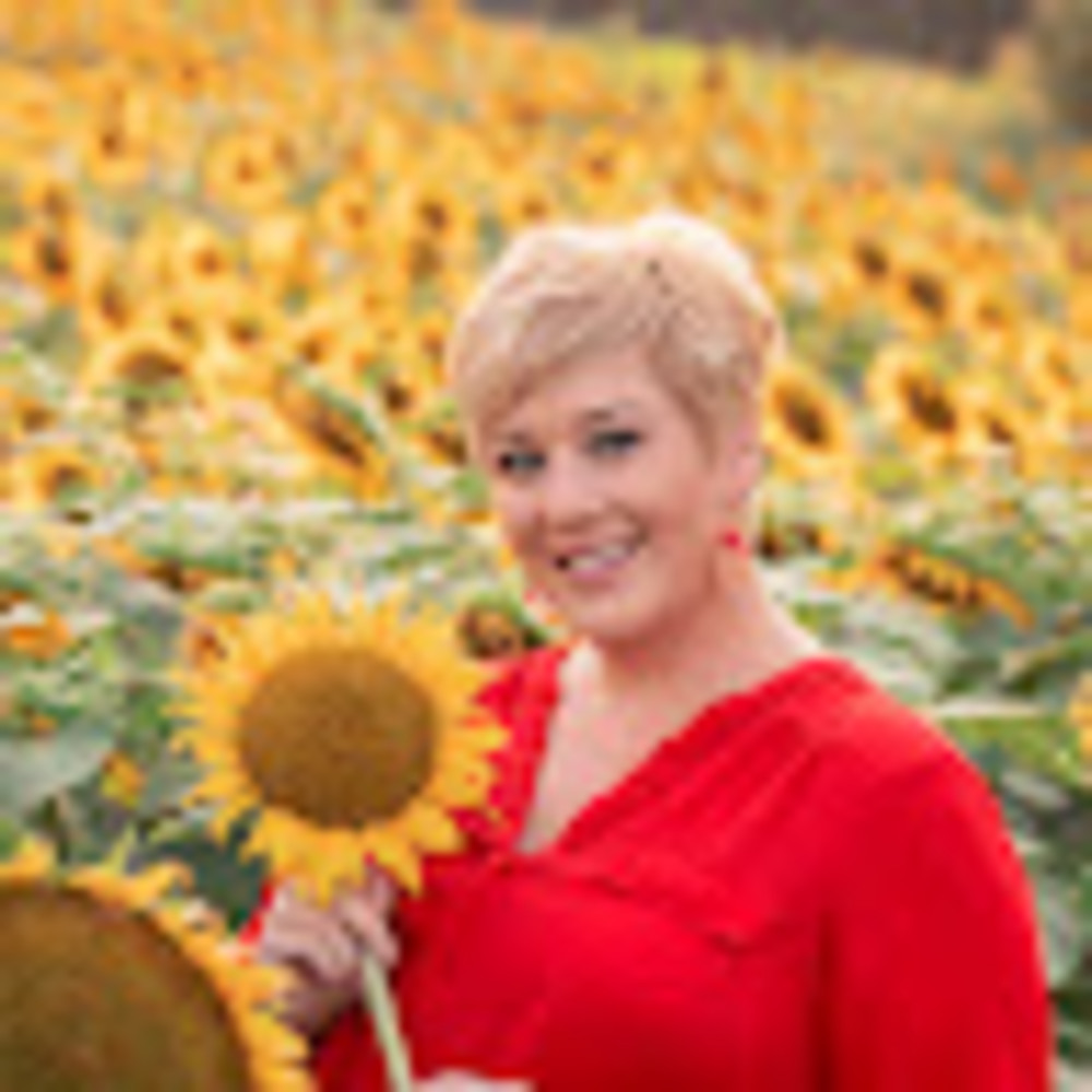 Meet your Posher, Tia
